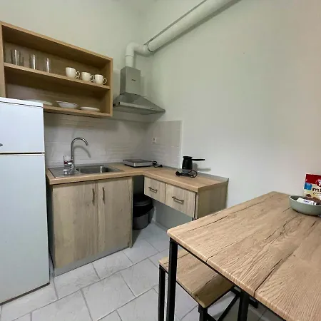 Apartment Thealos
